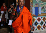 [문화] 체링 톱게이 (Tshering Tobgay): 이 나라는 탄소 중립이 아닙니다 -- 탄소 음성입니다